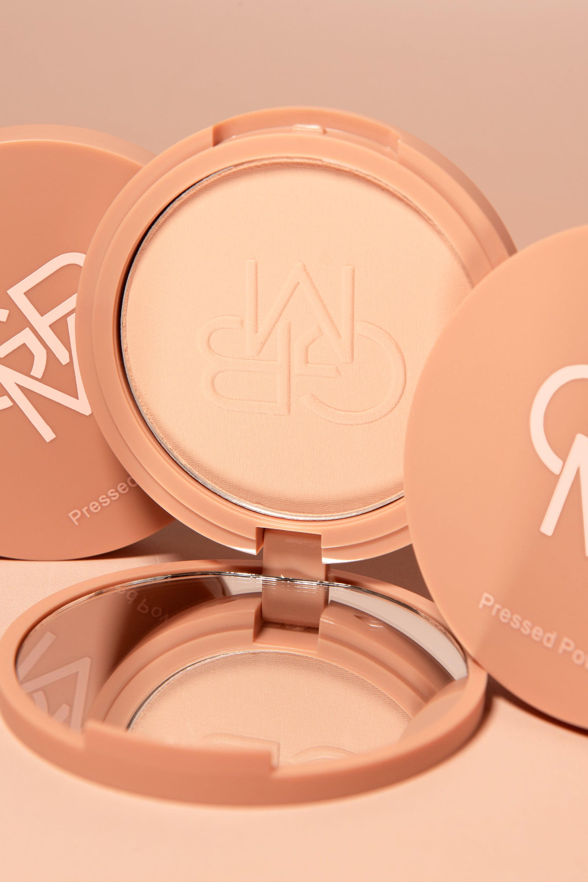 Poudre compacte Translucent⎜1 acheté = 1 offert⎜